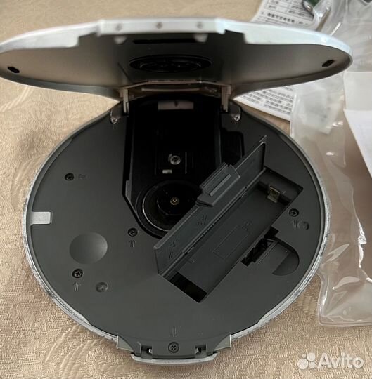 Продам CD MP3 плеер Sony D-NE10