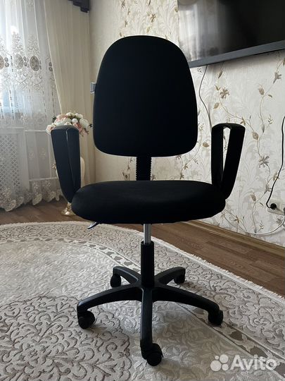 Компьютерное кресло