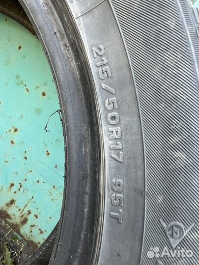 Dunlop SP Winter Ice 01 215/50 R17