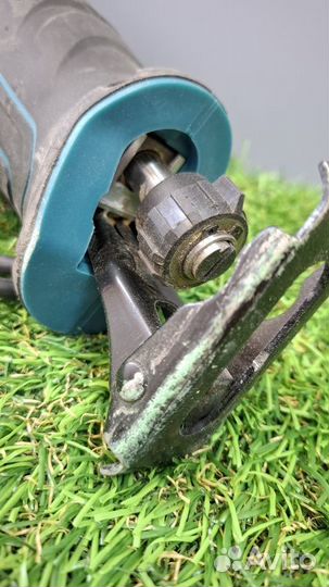 Сабельная пила Makita 11501