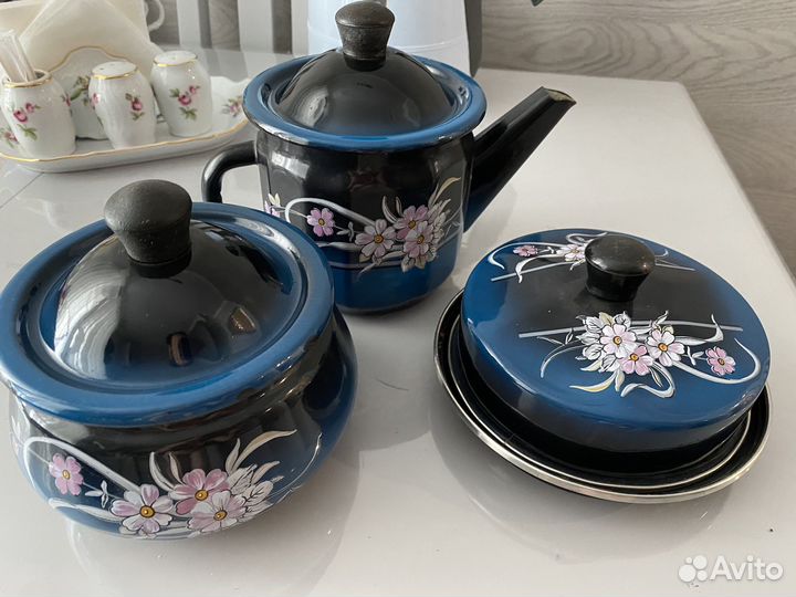 Чайник заварочный, масленка, сахарница