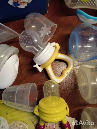 Молокоотсос,бутылочки Avent,ниблер, соски avent