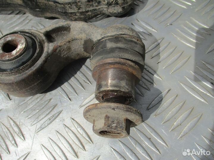 Рычаг передний прямой FAW Besturn B50 2012г