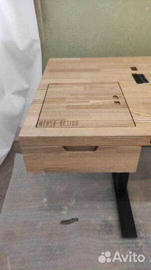 Огромный умный стол с USB HUB