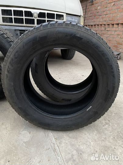 Pirelli Ice Zero 215/60 R17