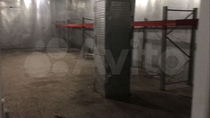 Склад, 1800 м²