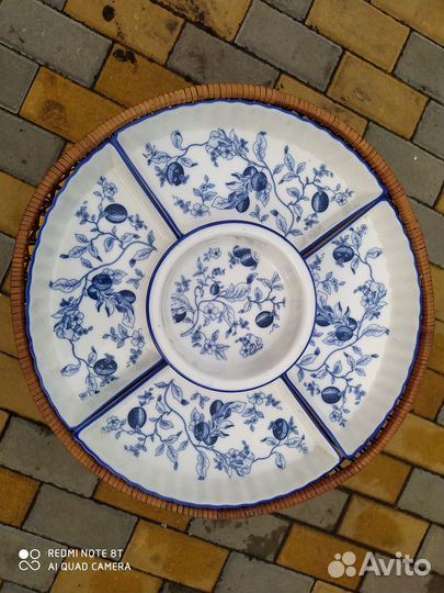 Менажница на 5 емкостей в плетеной корзине ГДР