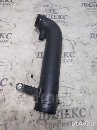 Патрубок воздушного фильтра VW Passat (B6) 2005-2