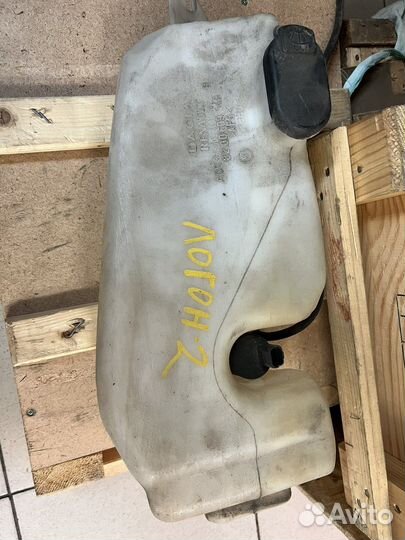 Бачек омывателя ветвового стекла рено логан