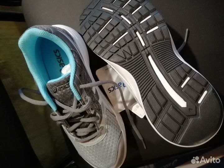 Кроссовки беговые asics stormer