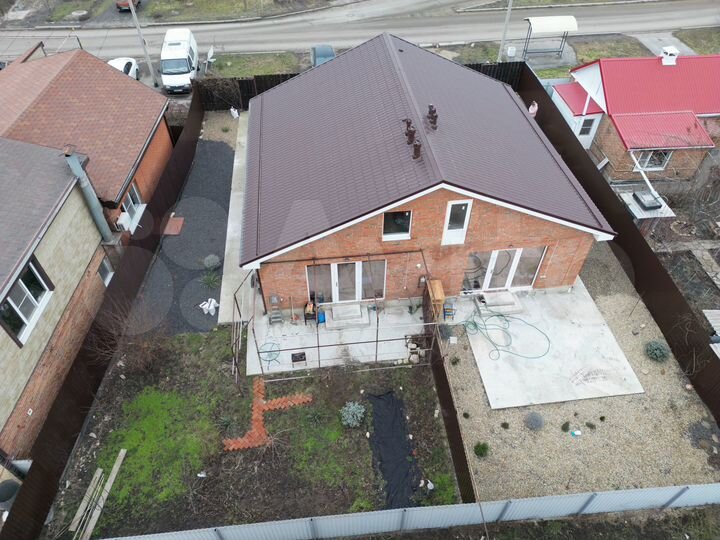 Дом 190 м² на участке 5,5 сот.