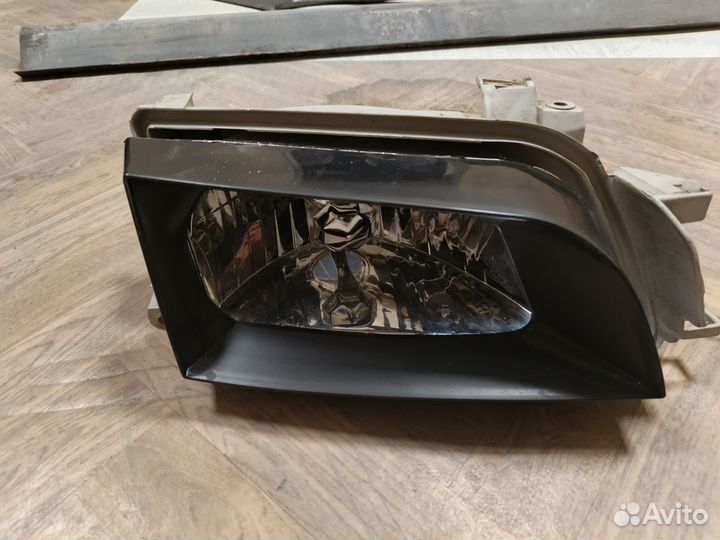 Корпус фары Carina E