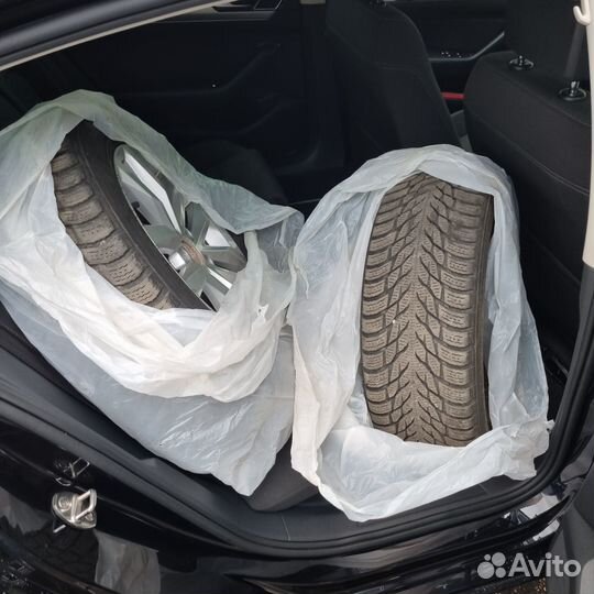 Диски VW r16 оригинал и шины Nokian Hakkapeliitta