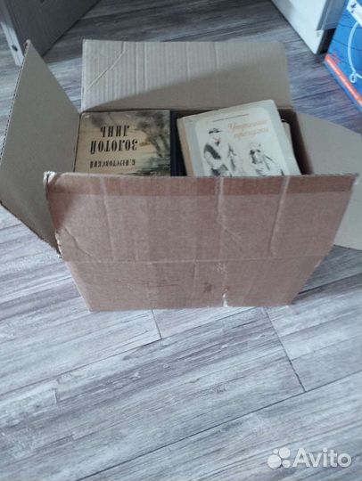 Книжки СССР, коробка, разные