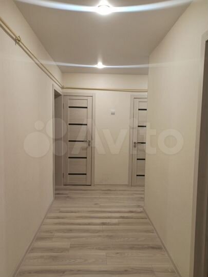 2-к. квартира, 53 м², 1/9 эт.