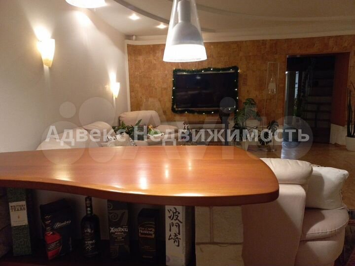 4-к. квартира, 185,3 м², 9/10 эт.