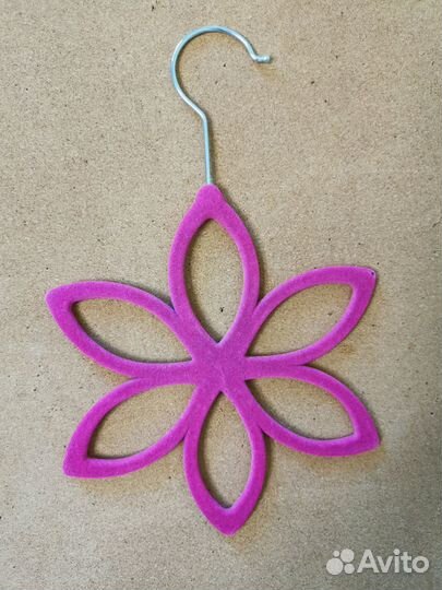 Вешалка для шарфов