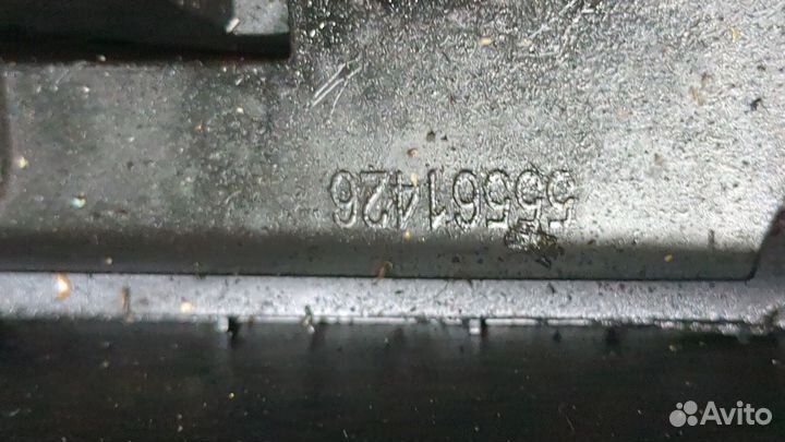 Крышка клапанная двс Opel Astra J, 2014