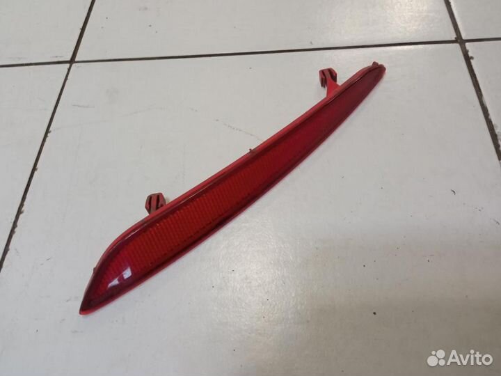 Отражатель в бампер задний левый Volkswagen Sciroc