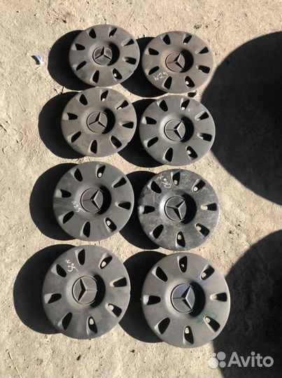 A6394010825 Колпачок литого диска W639