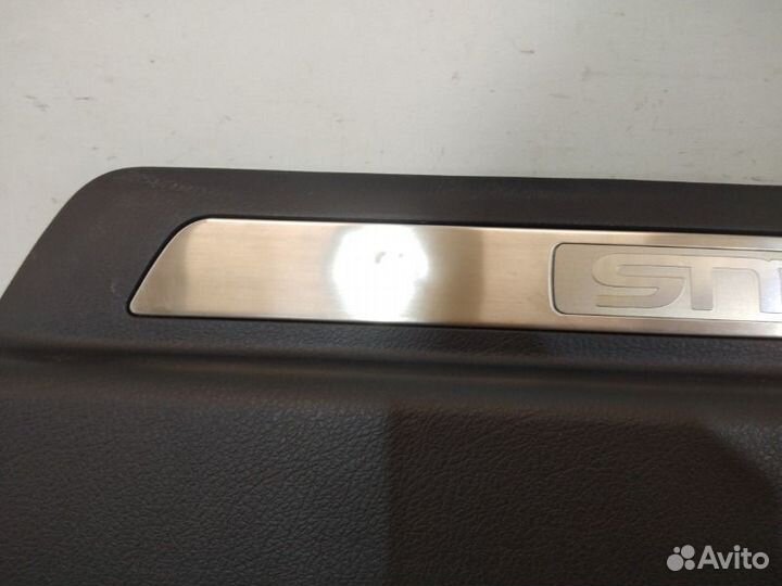 Накладка порога внутренняя передняя правая Lexus