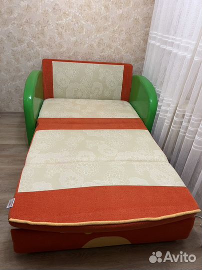 Диван для детской полуторный