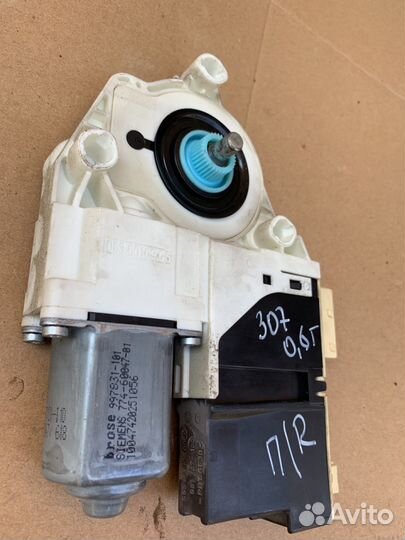 Пежо 307 правый передний моторчик стеклопластика