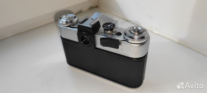 Плёночный фотоаппарат Зенит-Е