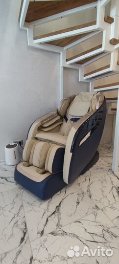 Массажное кресло Rovos 657