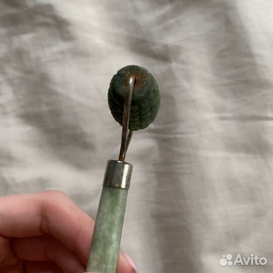 Роликовый массажер из Нефрита