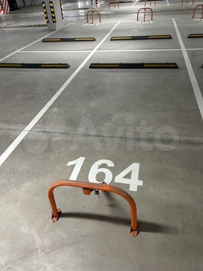 Машиноместо, 13 м²