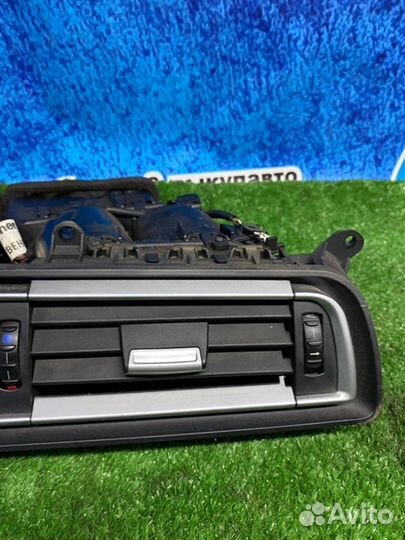 Воздуховод салона Bmw 7 F01 F02 N63 2010