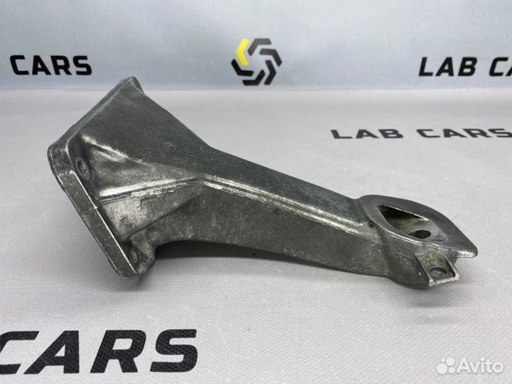 Кронштейн опоры двигателя правый Bmw Х5 E53