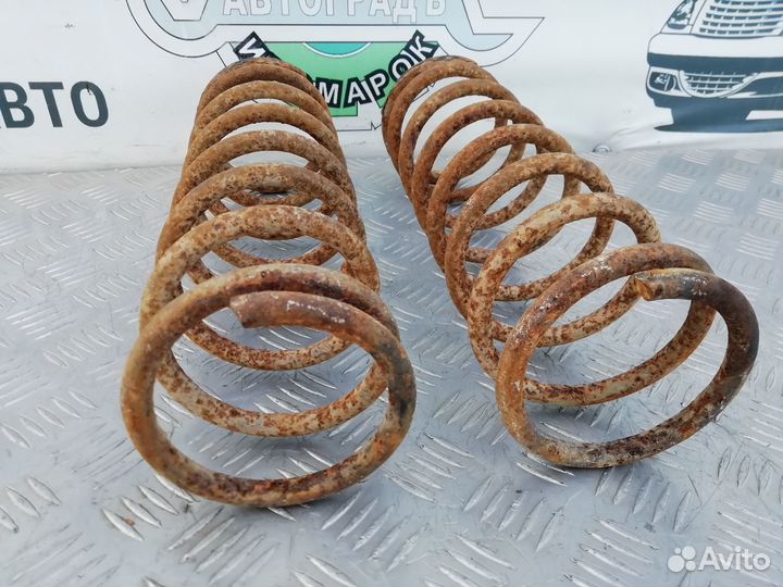 Пружина задняя Ford Focus 1 Седан