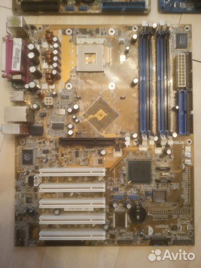 Материнская платы