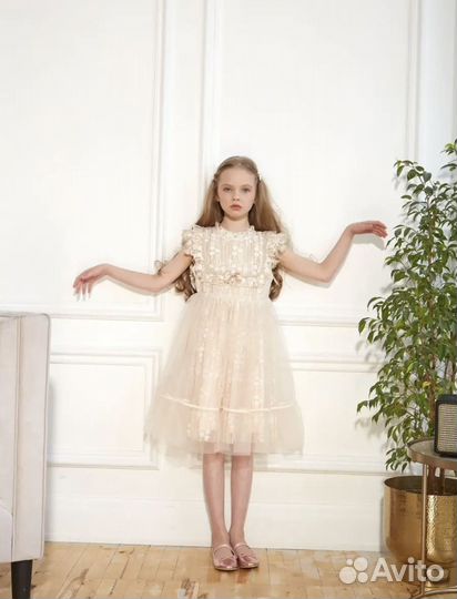 Платье праздничное 92
