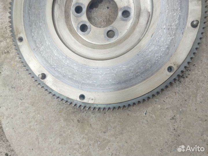 Маховик Volkswagen Polo 1.6 cfna