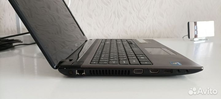 Ноутбук acer aspire 5560