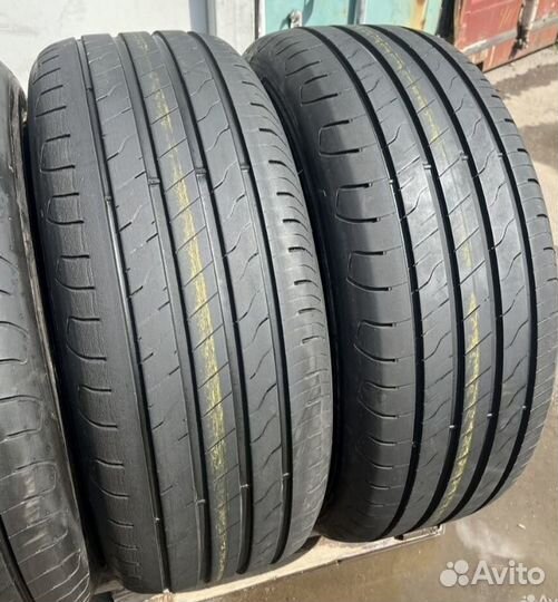 Goodyear EfficientGrip 2 SUV 285/60 R18