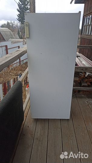Холодильник Бирюса