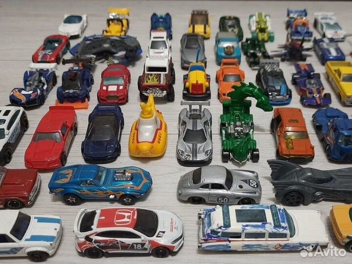 Hot wheels машинки