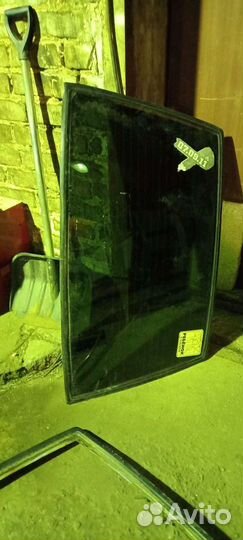 Заднее стекло ваз 2114
