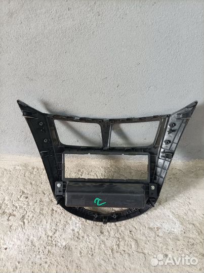 Рамка магнитолы hyundai solaris