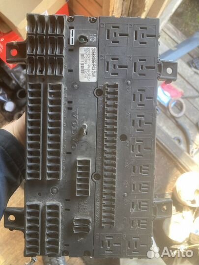 Блок предохранителей volvo FH12. 20568055