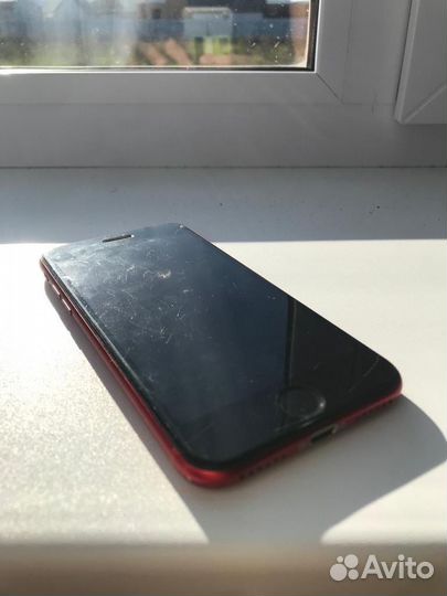 Телефон iPhone se 2020