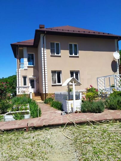 Дом 203 м² на участке 14 сот.