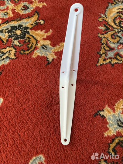 Уголок металлический, белый