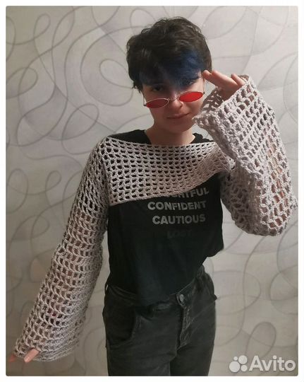 Кроп топ вязаный в стиле y2k