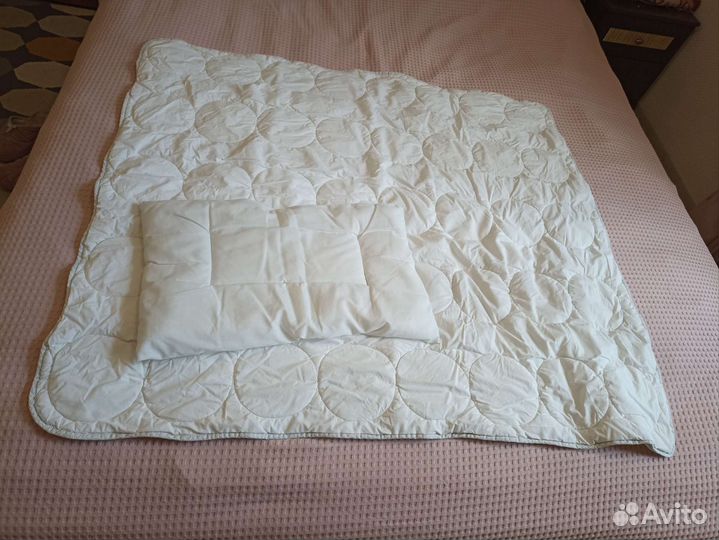 Одеяло и подушка с пост. бельём для новорожденных