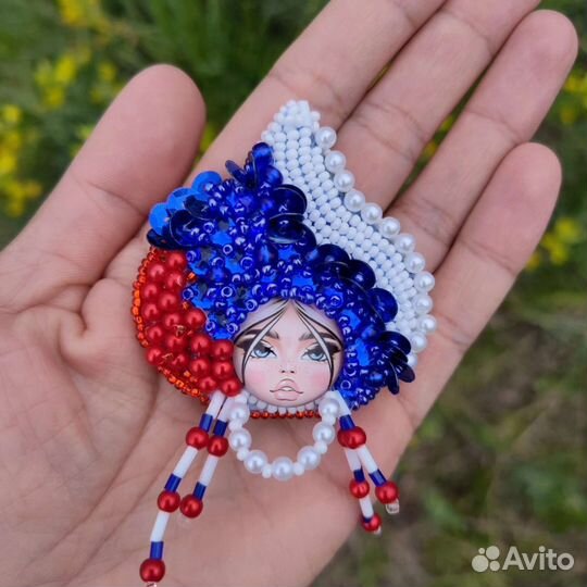 Брошь ручной работы